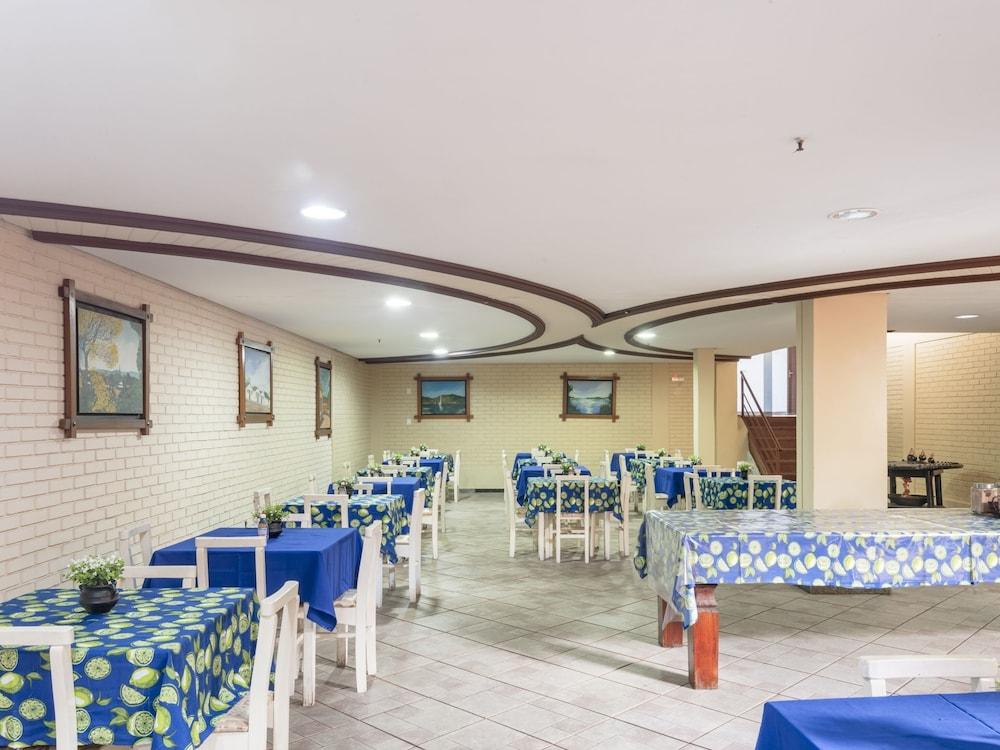 Rede Andrade Goiania Centro Hotel Exterior photo