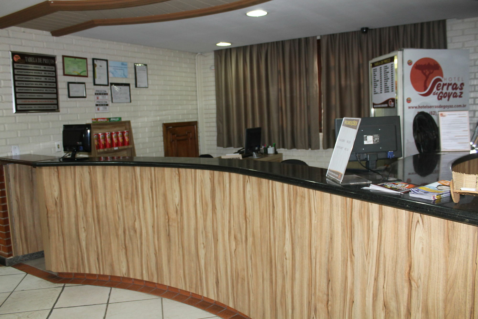 Rede Andrade Goiania Centro Hotel Exterior photo